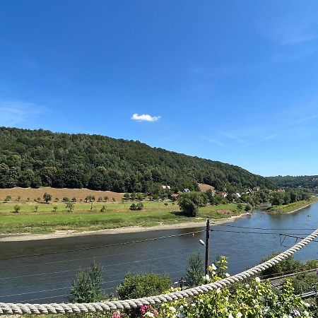Saechsische-Schweiz-Ferienhaus-Wohnung-1-Mit-Elbblick-Sauna-Und-Kamin Königstein an der Elbe Dış mekan fotoğraf
