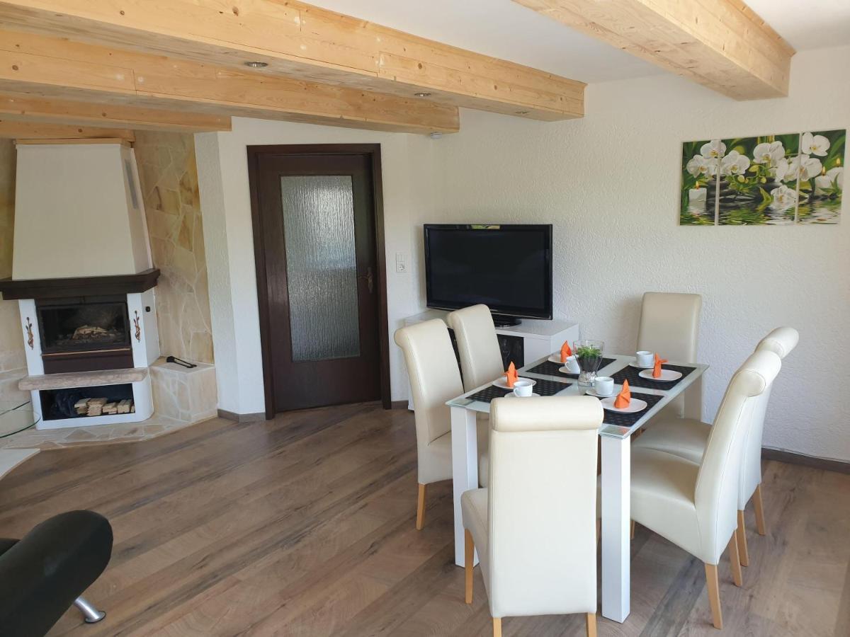 Saechsische-Schweiz-Ferienhaus-Wohnung-1-Mit-Elbblick-Sauna-Und-Kamin Königstein an der Elbe Dış mekan fotoğraf