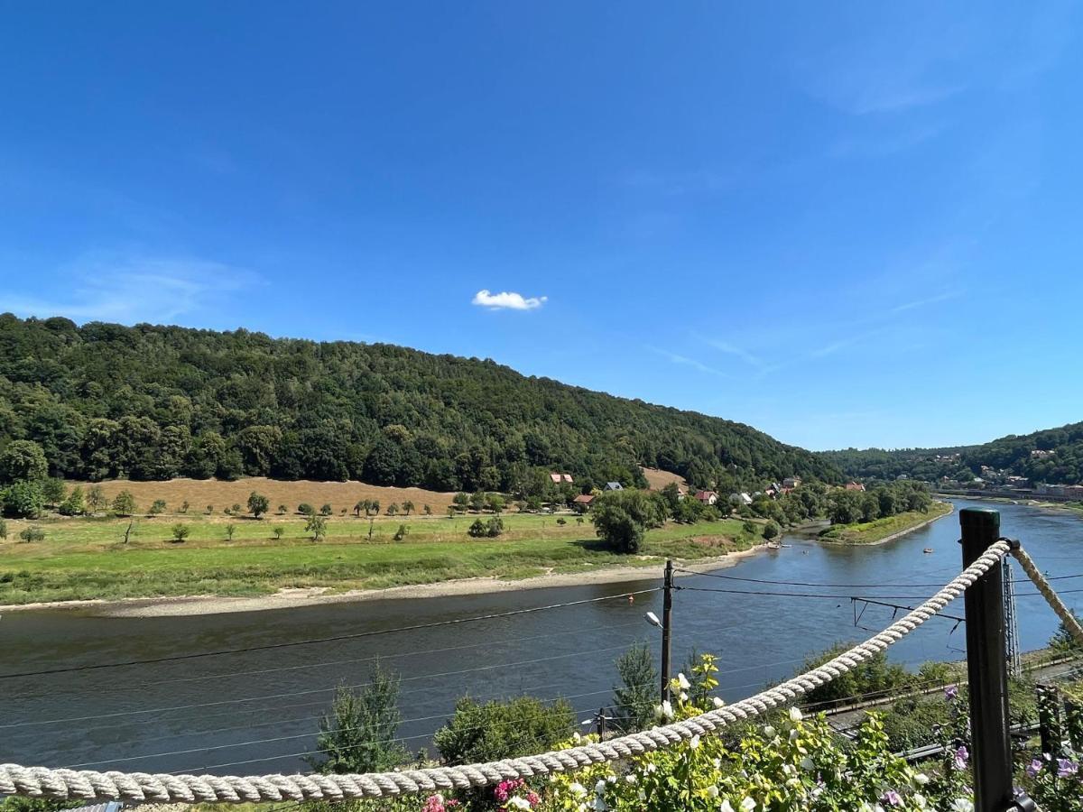 Saechsische-Schweiz-Ferienhaus-Wohnung-1-Mit-Elbblick-Sauna-Und-Kamin Königstein an der Elbe Dış mekan fotoğraf